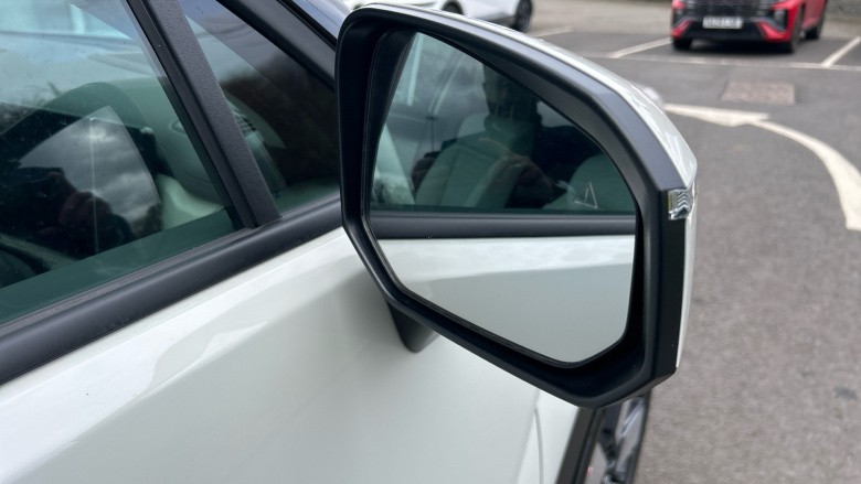 Hyundai SANTA FE 1.6 TGDi 239 Hybrid Ultimate 5dr 4WD Auto Hybrid Estate